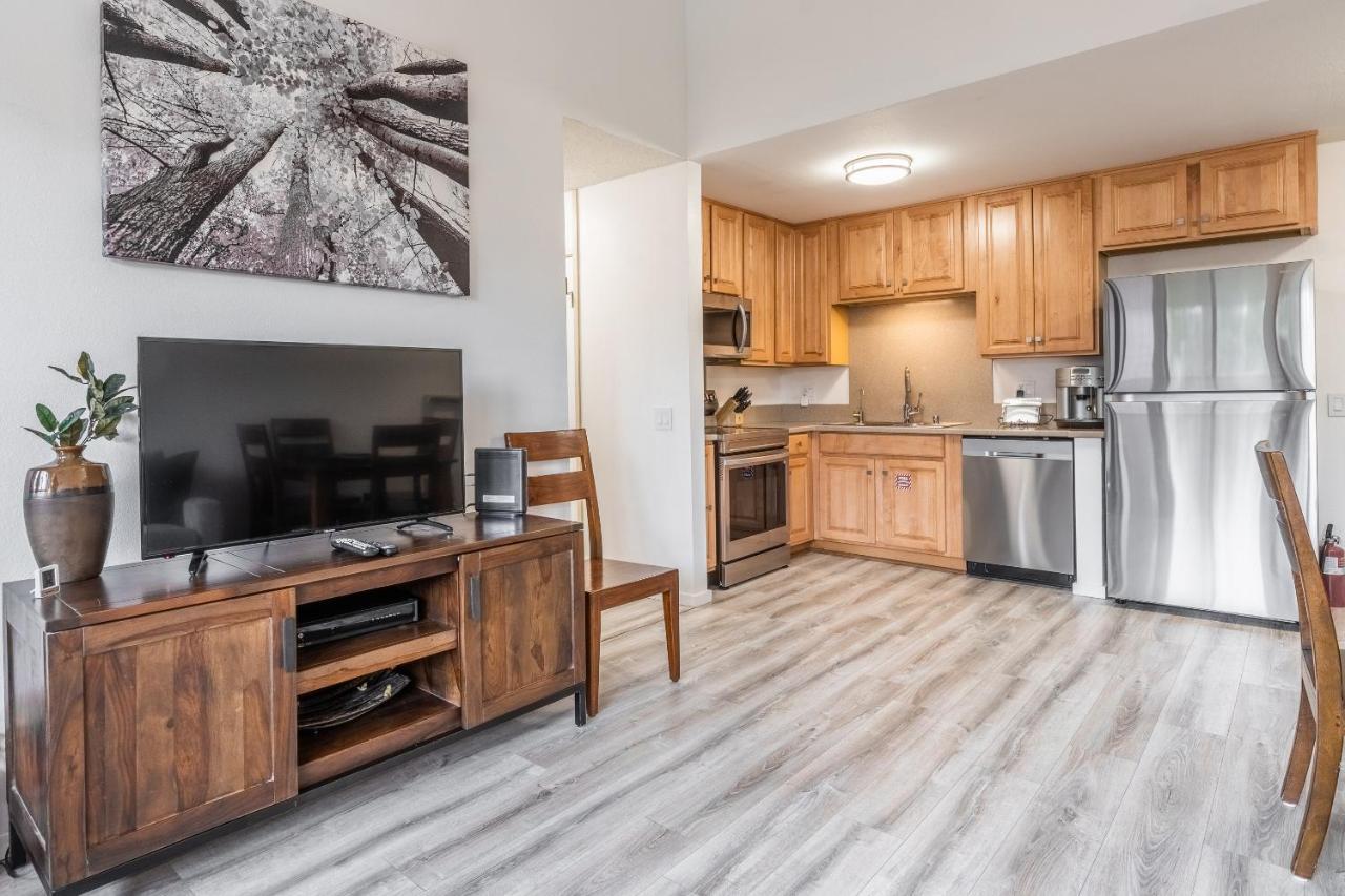 Summit #256 - Floor Summit 1 Bedrm 1 Bathrm Just Steps Too Little Eagle Sleeps 4 * Mammoth Lakes