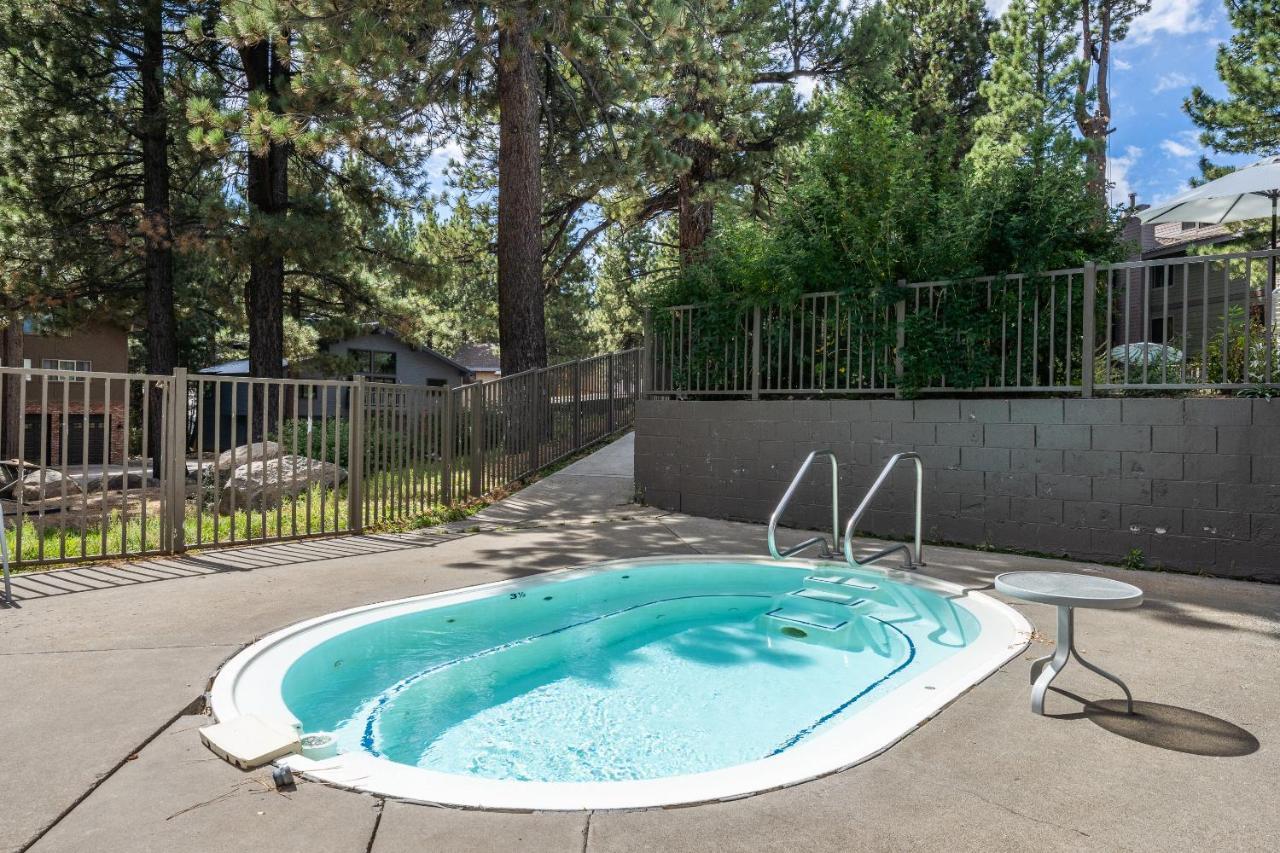 Apartment Summit #256 - Floor Summit 1 Bedrm 1 Bathrm Just Steps Too Little Eagle Sleeps 4 Mammoth Lakes
